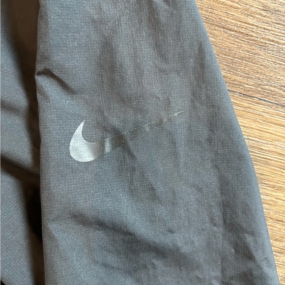 Nike Futbol Club (FC) Short Sleeve Warm Up Windbreaker - Picture 6 of 11